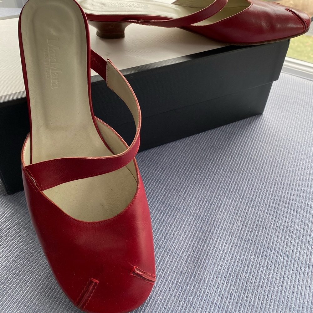 MAX MARA red leather mules with kitten heel